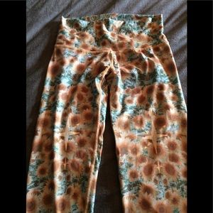 Teeki sunflower leggings size small